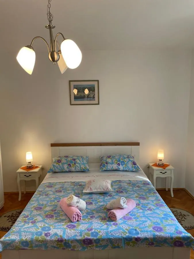 Soul Apartment In Center Split 0*,